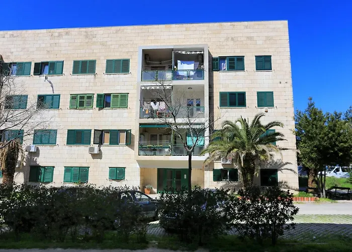 With Wifi - 15213 Split