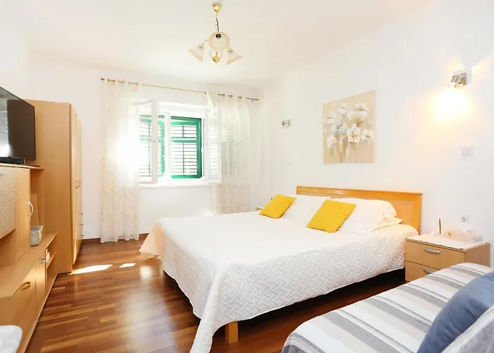 With Wifi - 15213 Lägenhet Split