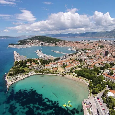 With Wifi - 15213 Split